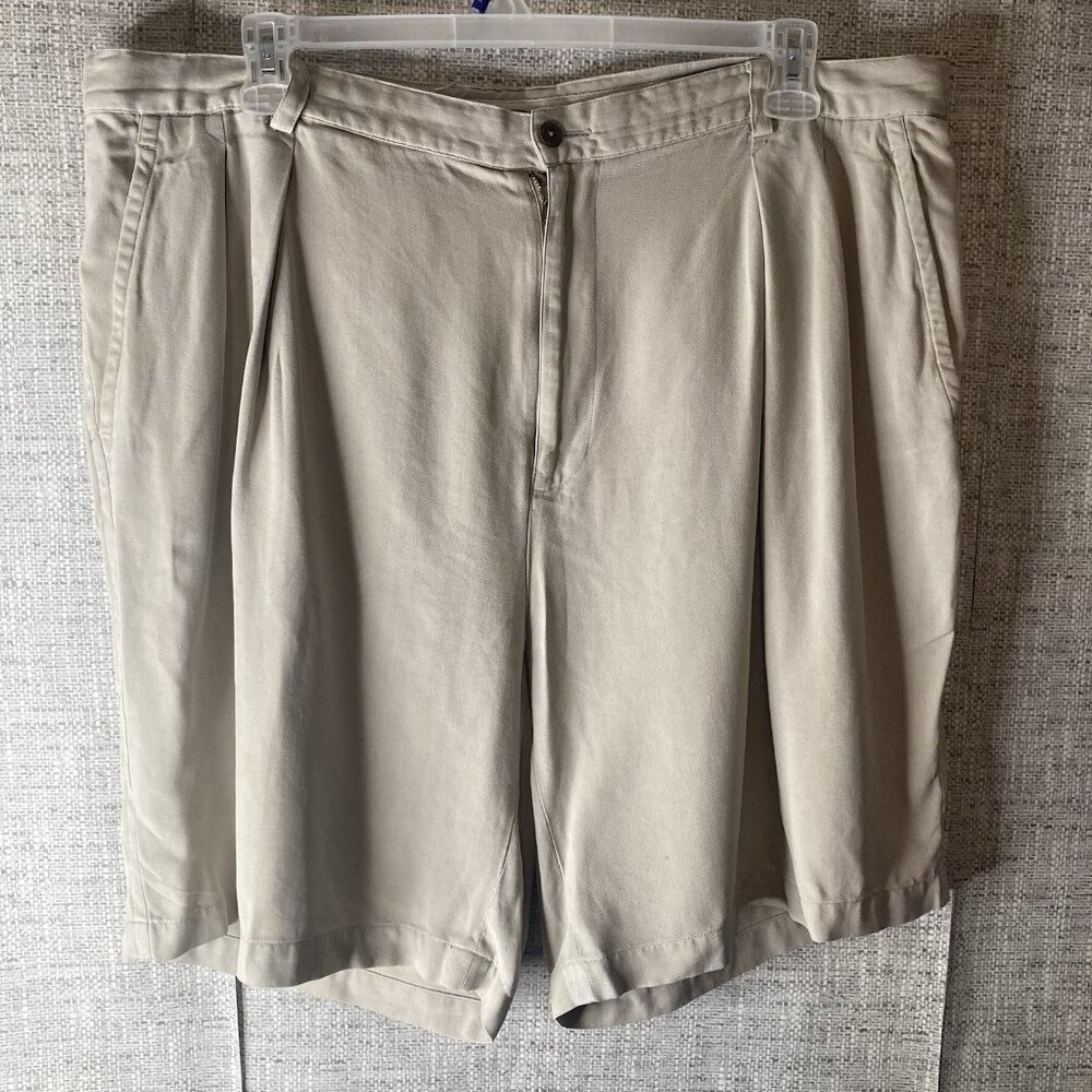 Tommy Bahama Men’s Silk Shorts Size 42 Light Tan